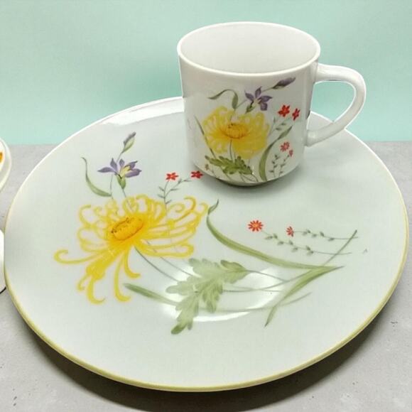 VTG Japan Snack Plate & Cup Set of 4 Yellow Chrysanthemum Floral MCM - Picture 8 of 8